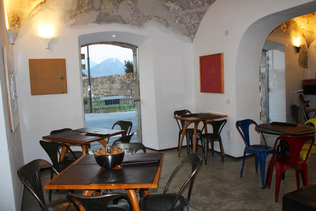 Porta Aurea Hotel Paestum Exterior photo